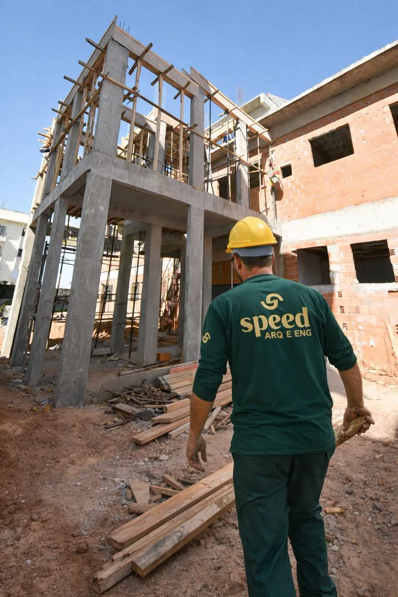 construtora de academia